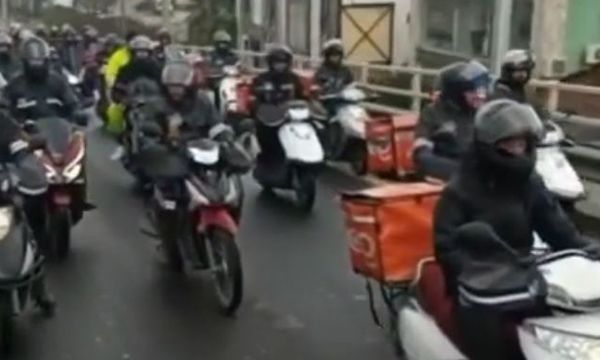İzmir'de motokurye eylemi